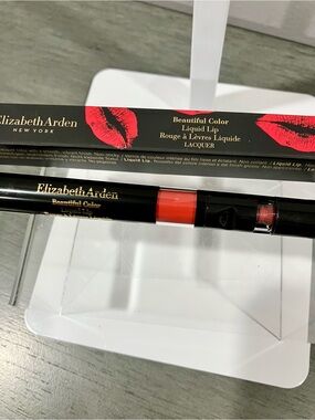 Elizabeth Arden Beautiful Color Liquid Lip Color - Coral Infusion